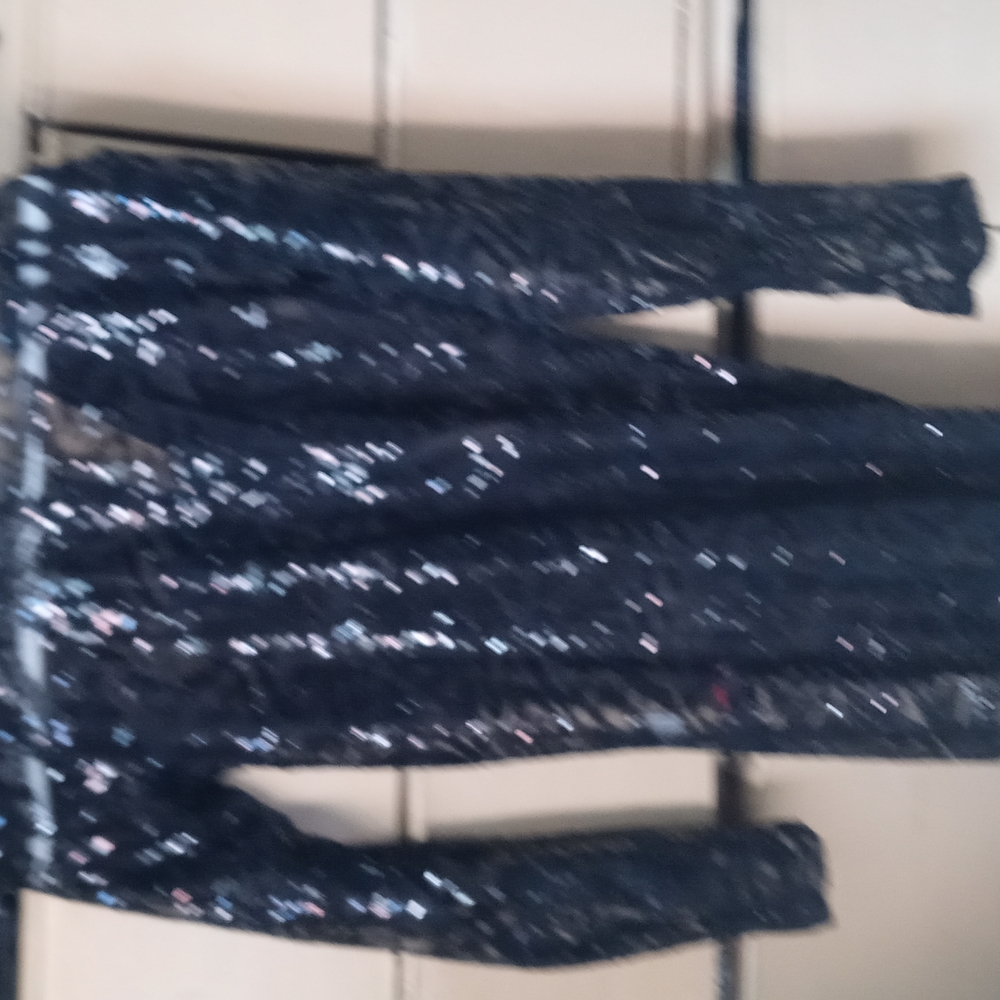 Black sequence jumper